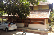 15cent land with Traditional double story house for sale in Panamaram.