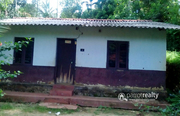 10 cent land with old house in manichira @ 12.50lakh. Wayanad