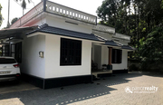 10 cent with Independent 3 bhk house in Kaniyambetta@40 lakh.