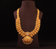 Buy Gold Wedding Necklaces Online in India at Jos Alukkas